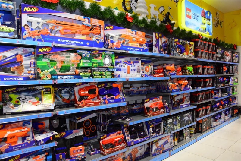 Biggest Christmas Reveal event at Toy Store-ABC Verdun